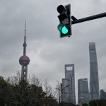 中年失业浪潮：纪录片揭示中国夫妻的艰难生存现状